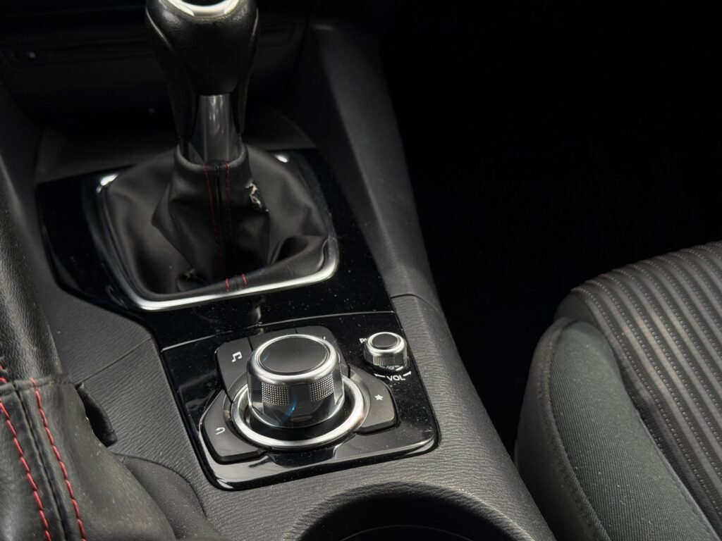 Mazda 3 2.2 Turbodiesel Center-Line – 2014 m. – nuotrauka 25