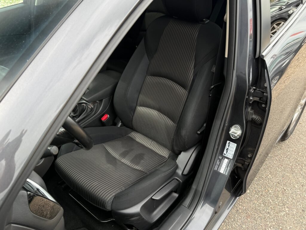 Mazda 3 2.2 Turbodiesel Center-Line – 2014 m. – nuotrauka 26