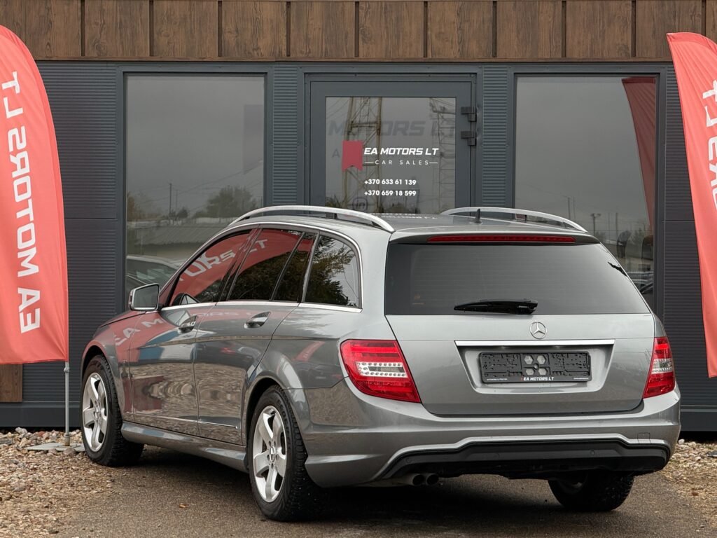 Mercedes-Benz C200 AMG apdaila – 2010 m. – nuotrauka 7