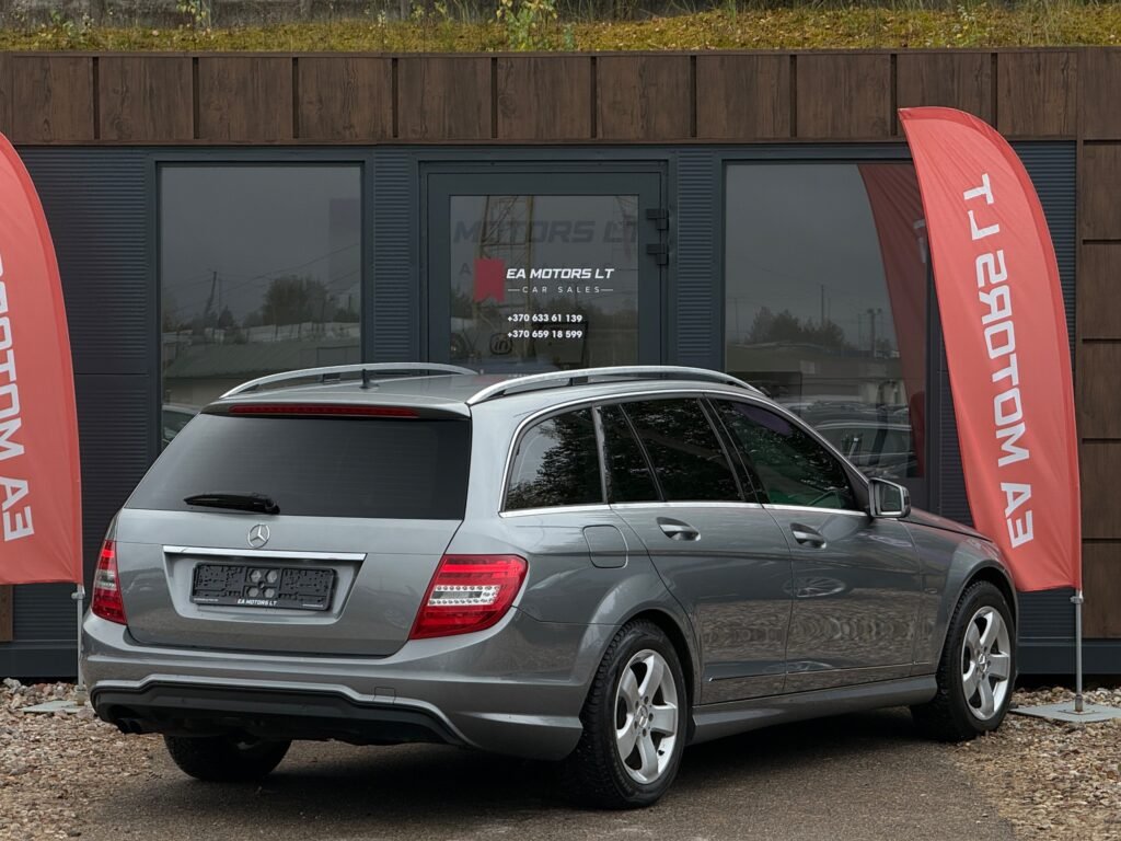 Mercedes-Benz C200 AMG apdaila – 2010 m. – nuotrauka 5