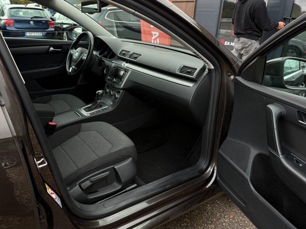 Volkswagen Passat 2.0 TDI Comfortline BlueMotion Tech – 2013 m. – nuotrauka 25