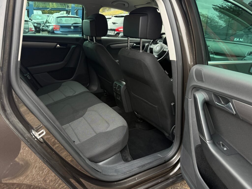 Volkswagen Passat 2.0 TDI Comfortline BlueMotion Tech – 2013 m. – nuotrauka 27