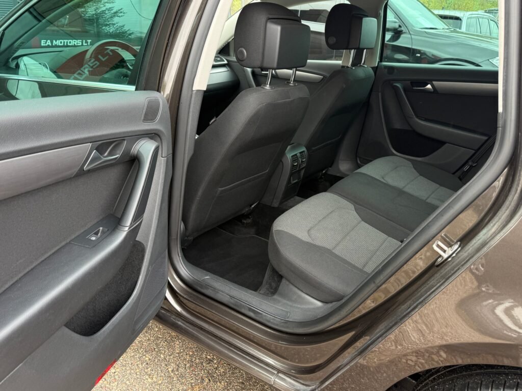 Volkswagen Passat 2.0 TDI Comfortline BlueMotion Tech – 2013 m. – nuotrauka 29